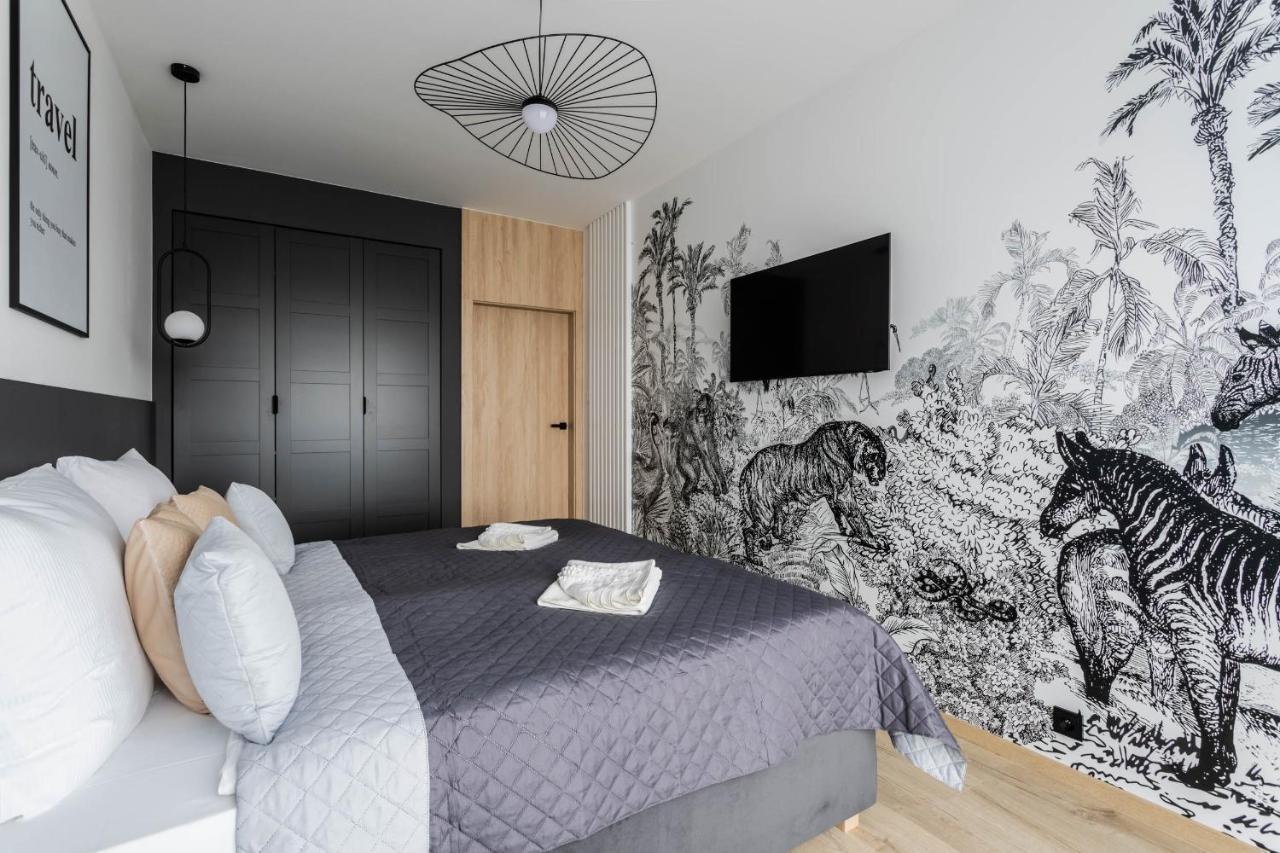 Klimatyzowany Apartament Very Berry Z Parkingiem W Poznaniu By Noclegi Renters Exteriér fotografie