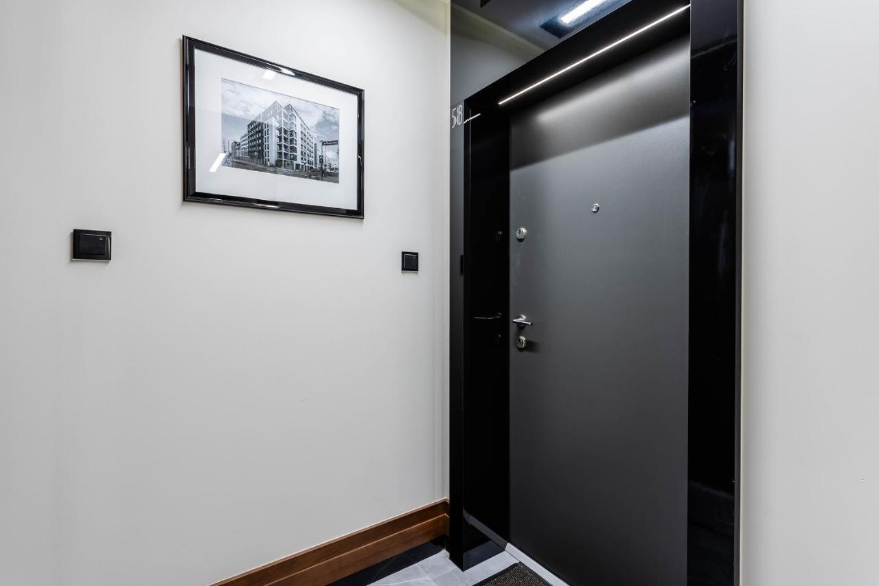 Klimatyzowany Apartament Very Berry Z Parkingiem W Poznaniu By Noclegi Renters Exteriér fotografie